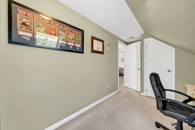 9 Priscilla Ln, Winchester, MA 01890