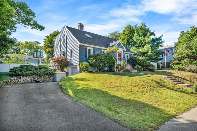 9 Priscilla Ln, Winchester, MA 01890