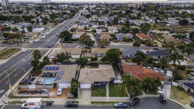 194 Corte Helena Avenue, Chula Vista, CA 91910