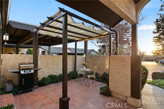 5 Valley Lake, Chico, CA 95928