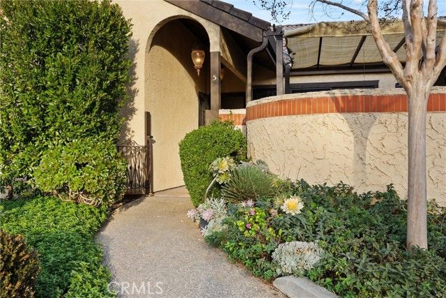 5 Valley Lake, Chico, CA 95928