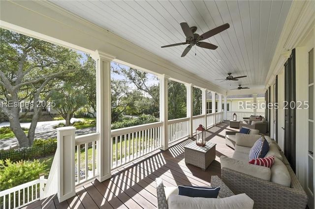 19 Sanddollar Rd, Hilton Head Island, SC 29928