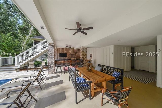 19 Sanddollar Rd, Hilton Head Island, SC 29928