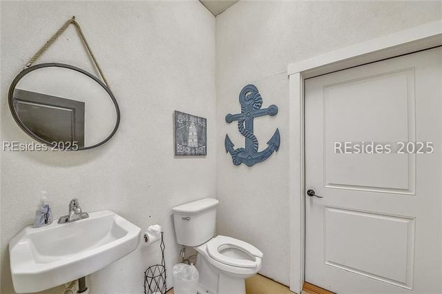 19 Sanddollar Rd, Hilton Head Island, SC 29928