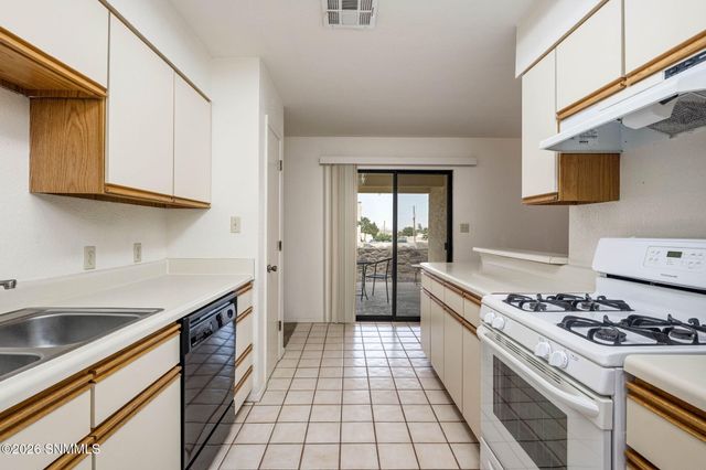 3307 Venus Street, Las Cruces, NM 88012