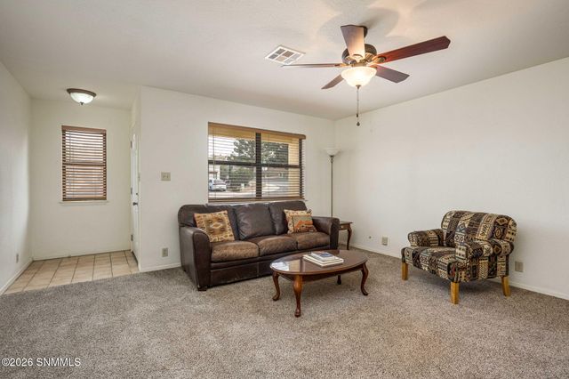 3307 Venus Street, Las Cruces, NM 88012