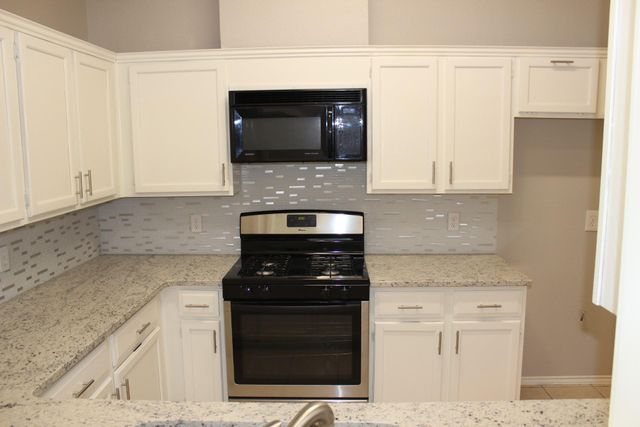 2208 Quiet Wood DR, Austin, TX 78728