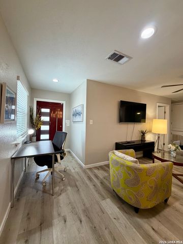 514 Martin Luther King Dr, San Antonio, TX 78203