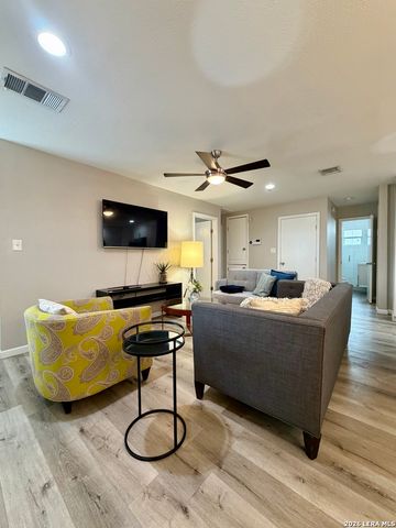 514 Martin Luther King Dr, San Antonio, TX 78203
