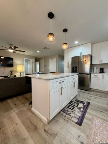 514 Martin Luther King Dr, San Antonio, TX 78203