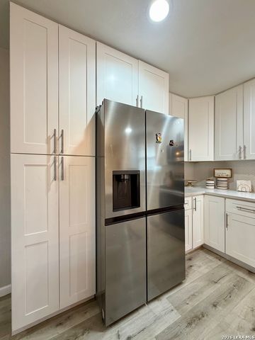 514 Martin Luther King Dr, San Antonio, TX 78203