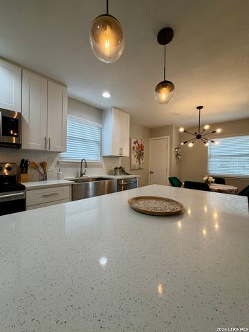 514 Martin Luther King Dr, San Antonio, TX 78203