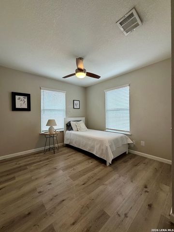 514 Martin Luther King Dr, San Antonio, TX 78203