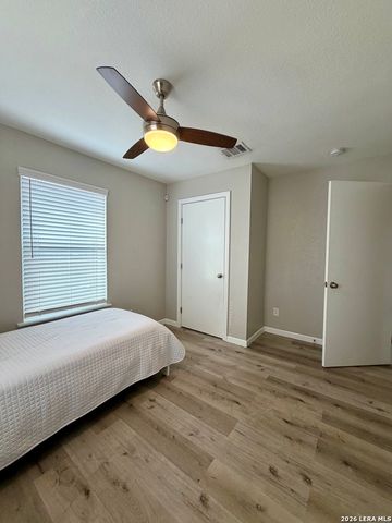 514 Martin Luther King Dr, San Antonio, TX 78203