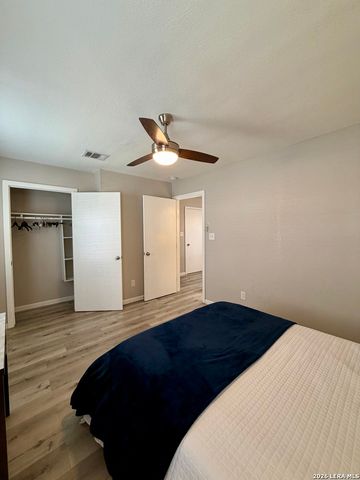 514 Martin Luther King Dr, San Antonio, TX 78203