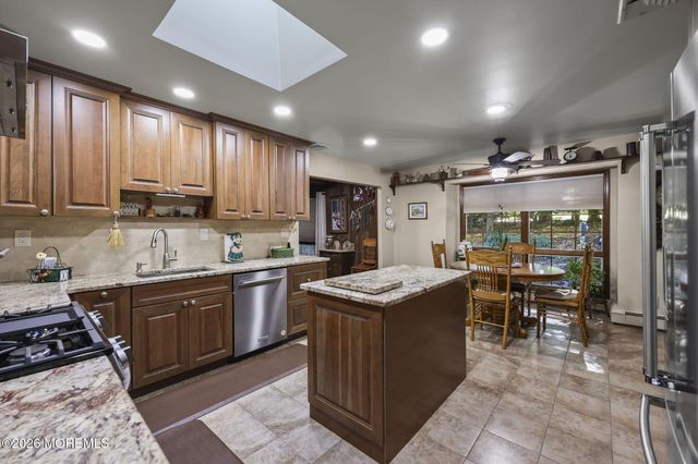 11 Colona Road, Wayne, NJ 07470
