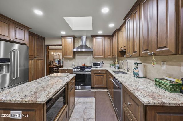 11 Colona Road, Wayne, NJ 07470