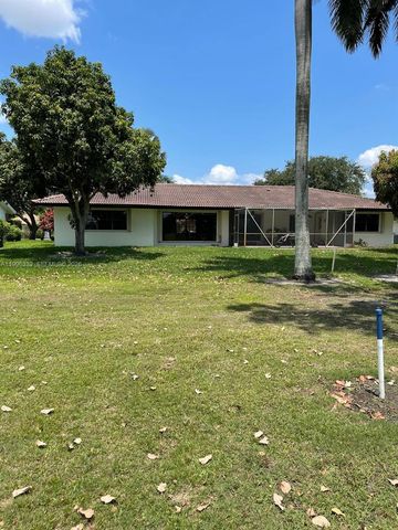 19265 E Saint Andrews Drive, Hialeah, FL 33015