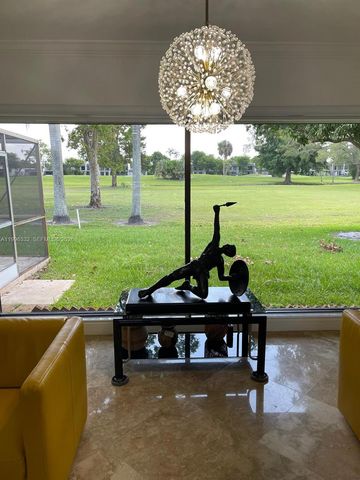 19265 E Saint Andrews Drive, Hialeah, FL 33015