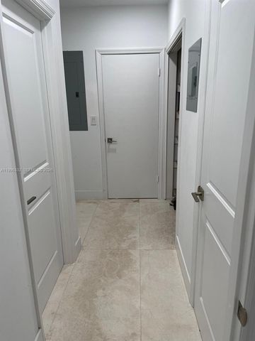 19265 E Saint Andrews Drive, Hialeah, FL 33015