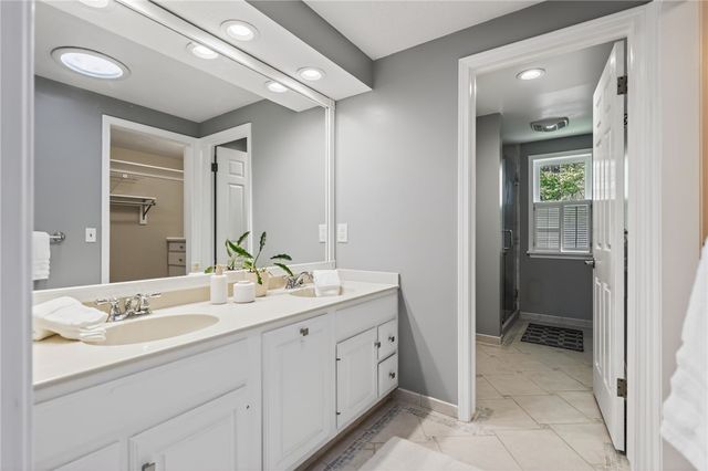 34 Wood Stone Rise, Pittsford, NY 14534