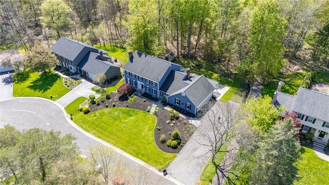 34 Wood Stone Rise, Pittsford, NY 14534