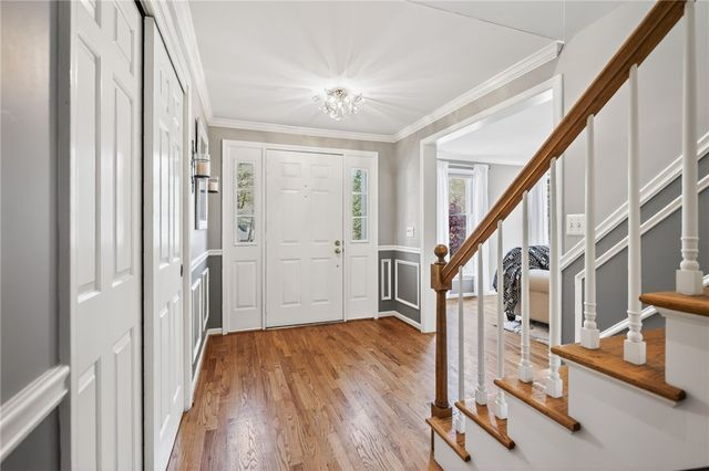 34 Wood Stone Rise, Pittsford, NY 14534