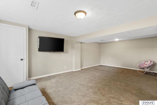 2110 Whitted Drive, Bellevue, NE 68123