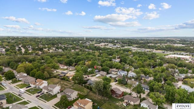 2110 Whitted Drive, Bellevue, NE 68123