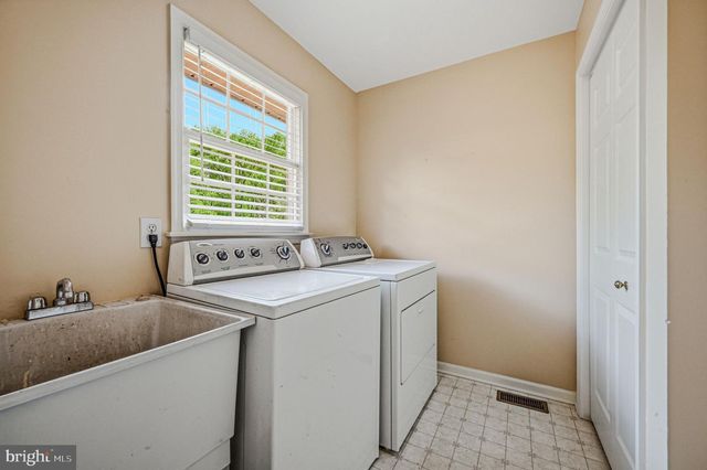 107 MEGAN DR, Bear, DE 19701