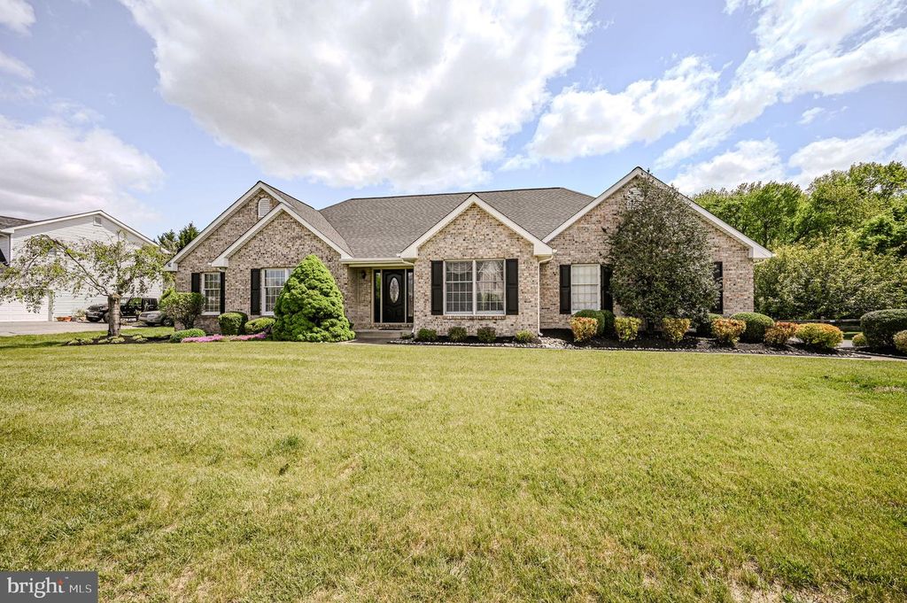 107 MEGAN DR, Bear, DE 19701