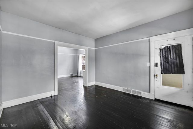 1030 Wheelock Road 2, Cleveland, OH 44103