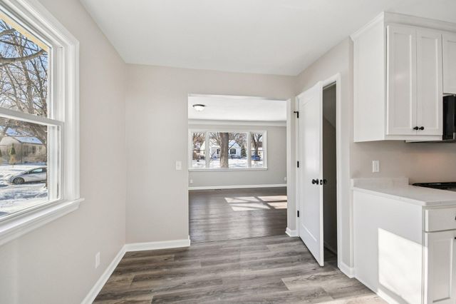 5325 Hiawatha Lane, Minneapolis, MN 55417