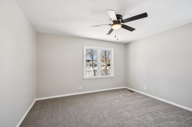 5325 Hiawatha Lane, Minneapolis, MN 55417