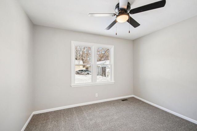 5325 Hiawatha Lane, Minneapolis, MN 55417