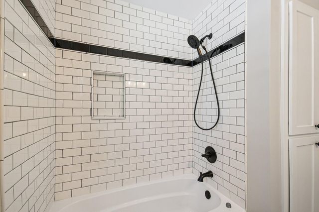 5325 Hiawatha Lane, Minneapolis, MN 55417