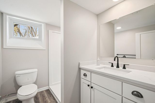 5325 Hiawatha Lane, Minneapolis, MN 55417