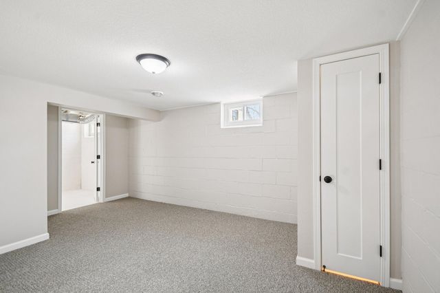 5325 Hiawatha Lane, Minneapolis, MN 55417