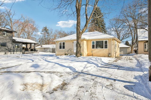 5325 Hiawatha Lane, Minneapolis, MN 55417