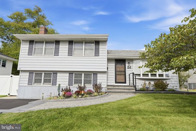 84 WINDING WAY, Hamilton, NJ 08620