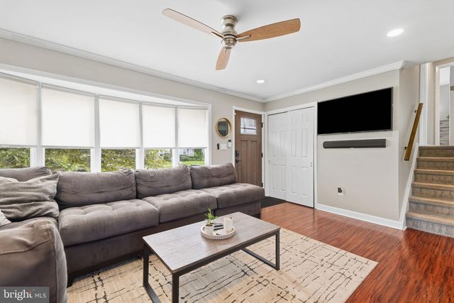 84 WINDING WAY, Hamilton, NJ 08620