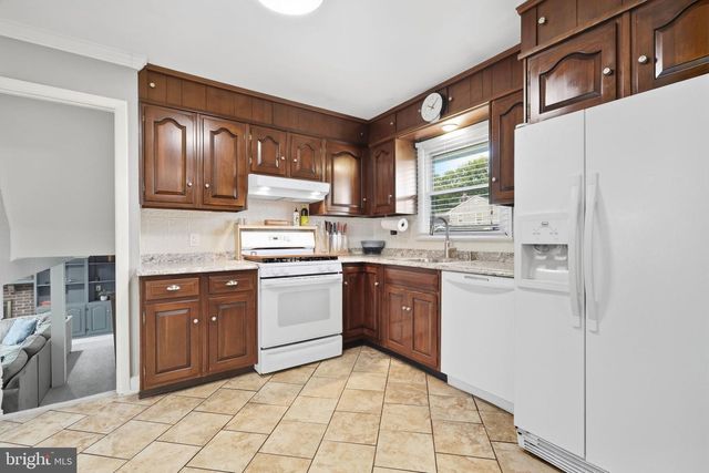 84 WINDING WAY, Hamilton, NJ 08620