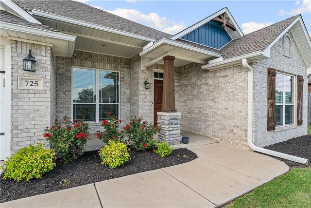 725 Macdonald Drive, Pea Ridge, AR 72751