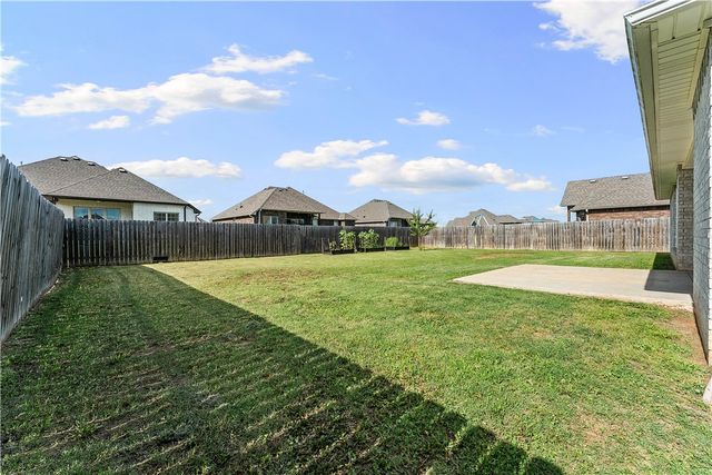 725 Macdonald Drive, Pea Ridge, AR 72751