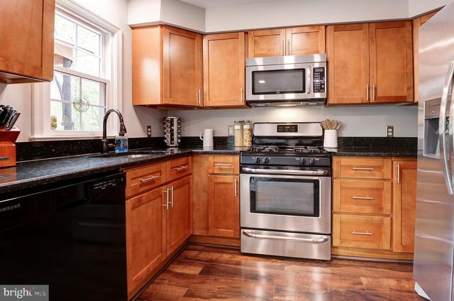 7832 GUM SPRINGS VILLAGE DR, Alexandria, VA 22306