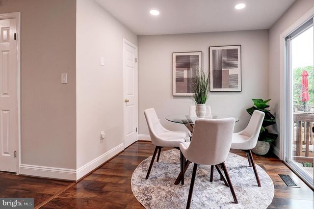 7832 GUM SPRINGS VILLAGE DR, Alexandria, VA 22306