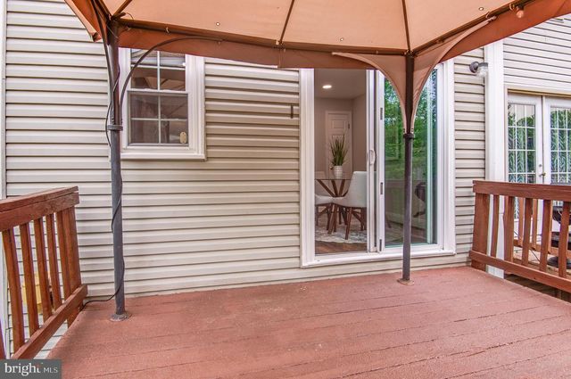 7832 GUM SPRINGS VILLAGE DR, Alexandria, VA 22306