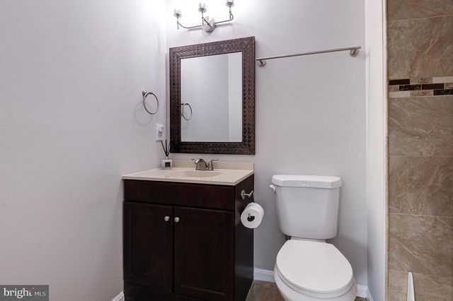 7832 GUM SPRINGS VILLAGE DR, Alexandria, VA 22306