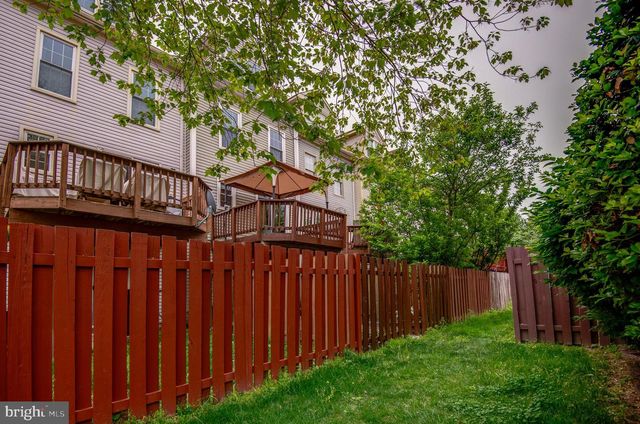 7832 GUM SPRINGS VILLAGE DR, Alexandria, VA 22306