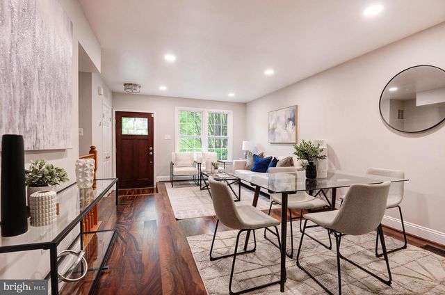7832 GUM SPRINGS VILLAGE DR, Alexandria, VA 22306